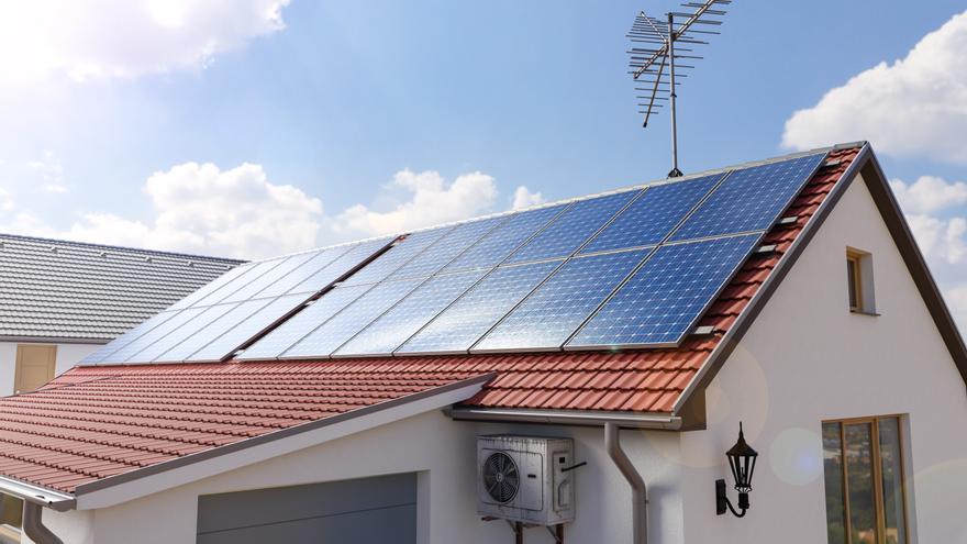 Las 4 claves para que no te engañen en la instalación de paneles solares en tu vivienda