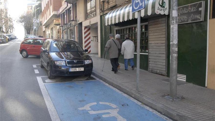 El cambio de sentido de las calles Sanguino Michel y García Plata de Osma de Cáceres se pospone