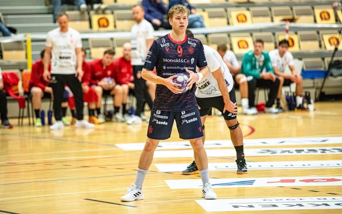 El noruego Tollef Lindqvist, que la próxima temporada jugará en el Frigoríficos del Morrazo, es un especialista desde el punto de siete metros.