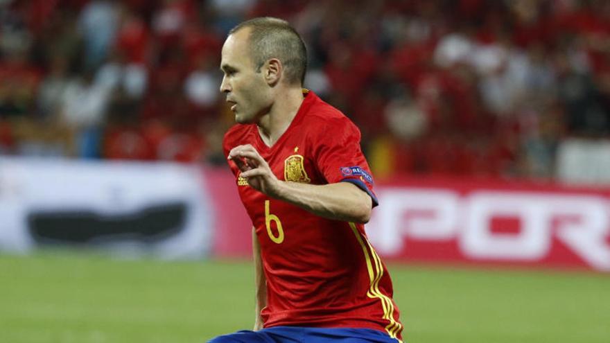 Iniesta, durante el partido ante Turquía.