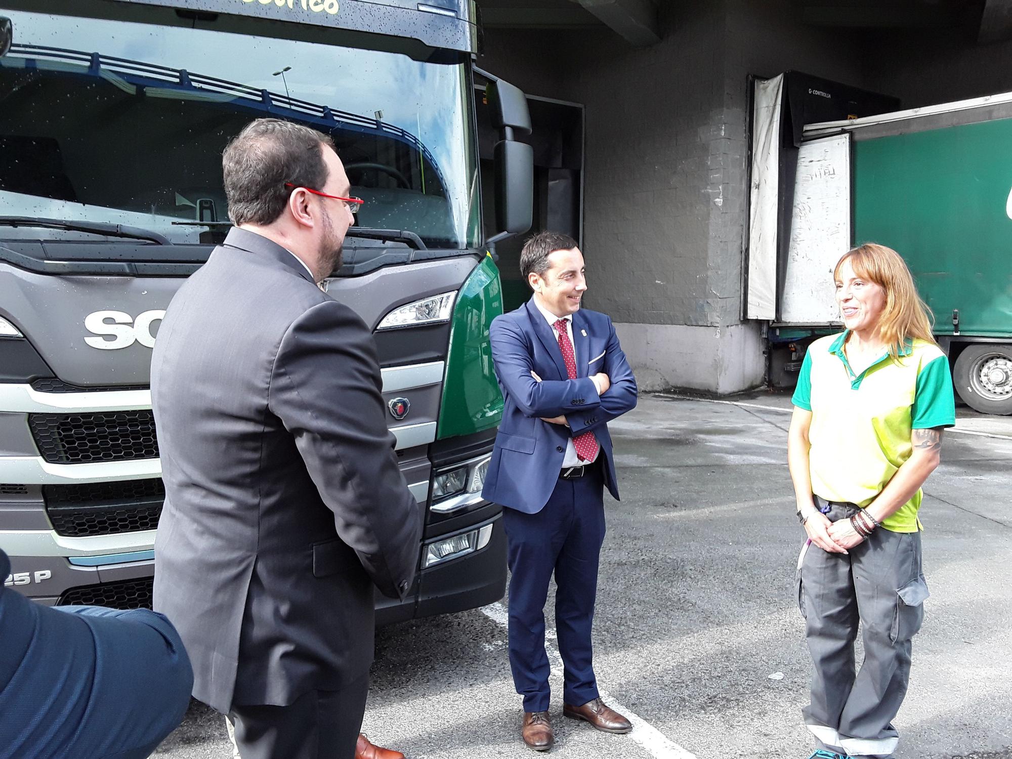 El presidente del Principado de Asturias Adrián Barbón visita Llanera