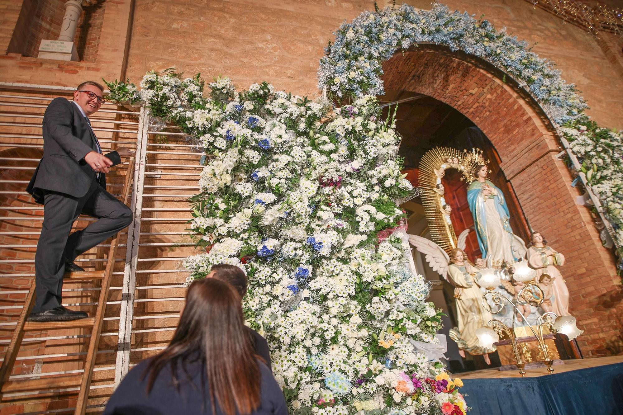 Ofrenda Floral a la Purísima en Torrevieja 2023