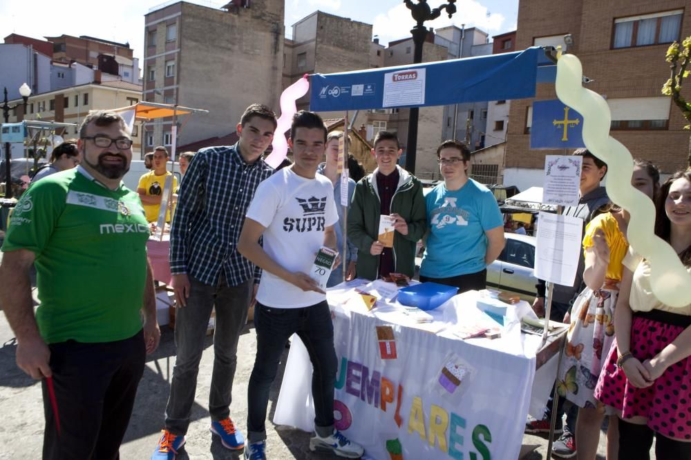 Mercado de cooperativas en El Entrego