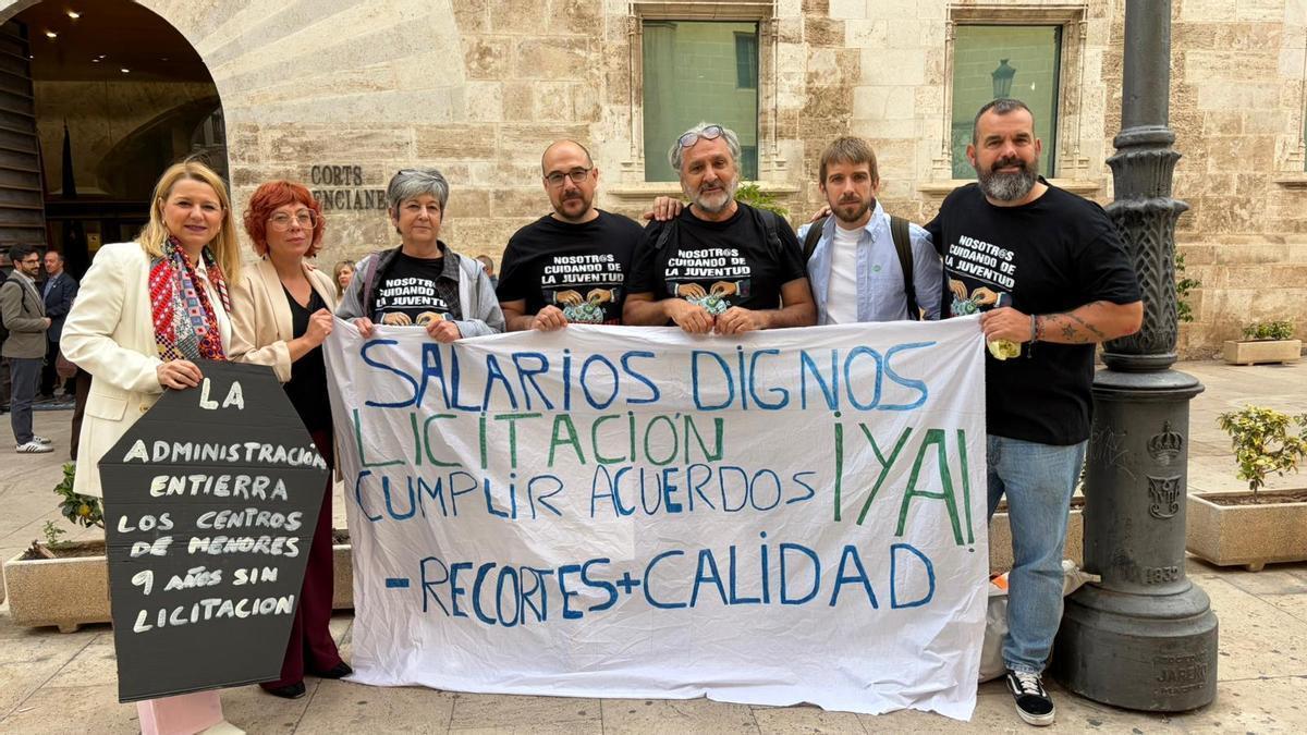 Protesta por la privatización de los centros de menores.