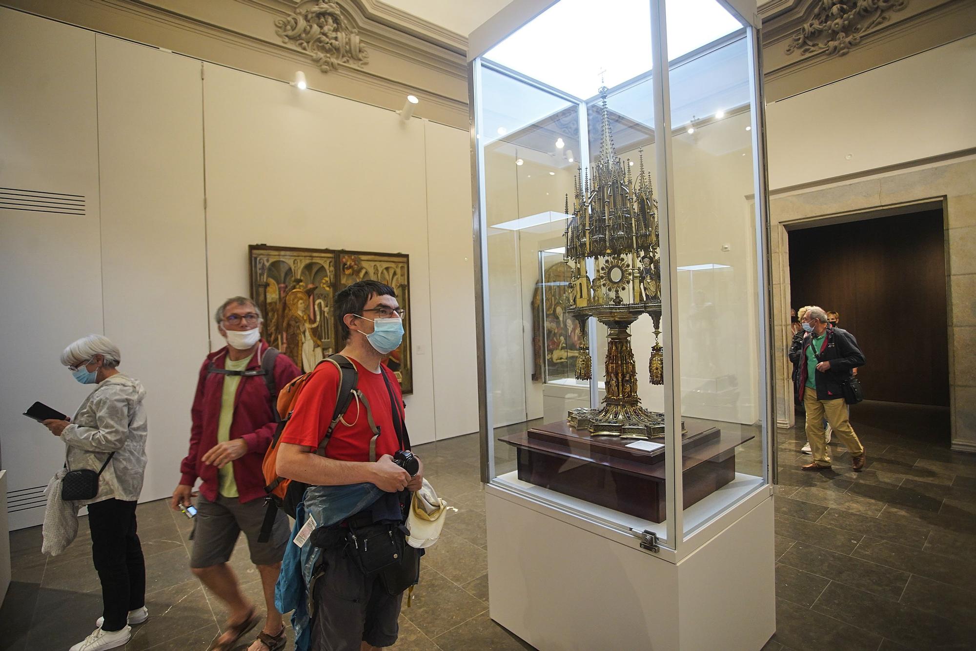 La reforma del museu porta els visitants de la Catedral fins al Tresor i el Tapís