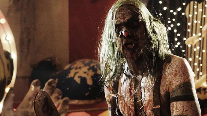 Una de las «simpáticas» criaturas que pueblan «31», el esperado nuevo filme del rockero Rob Zombie, uno de los autores más controvertidos del cine de terror actual.