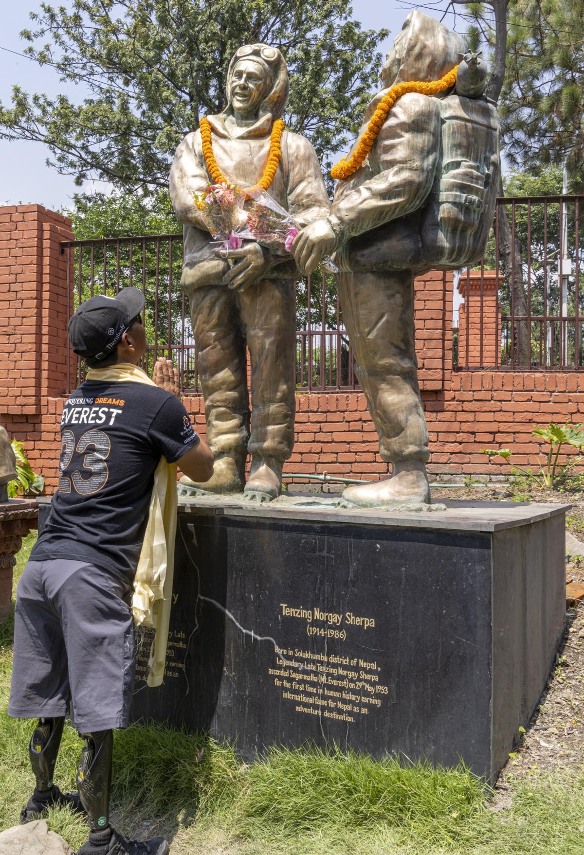 Nepal celebra el Día Internacional del Monte Everest