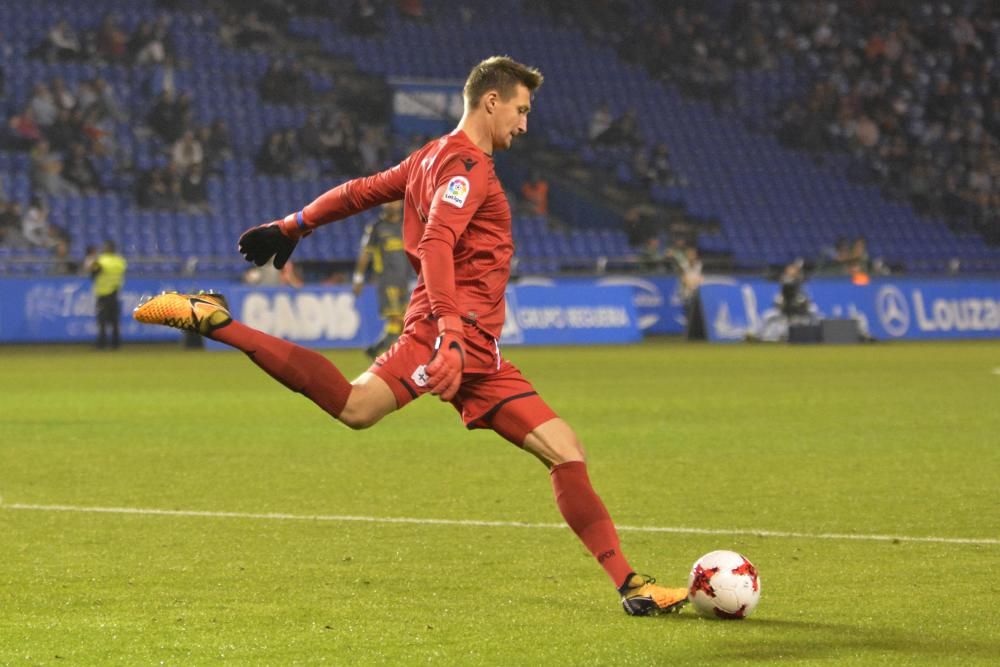 El Dépor cae goleado ante Las Palmas