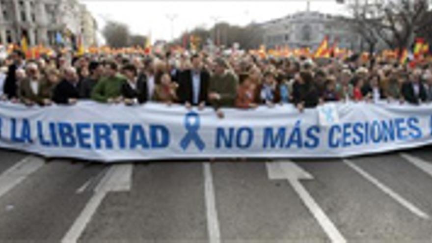 Familiares de dos ecuatorianos asesinados por ETA en Barajas se suman a la manifestación