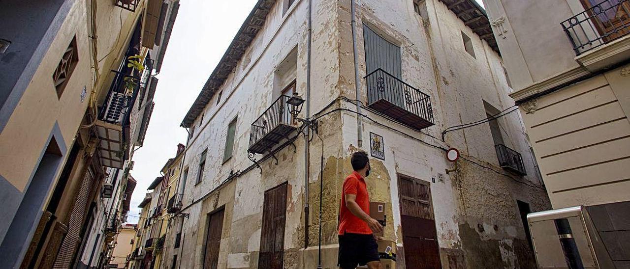 En venta una casa señorial de Xàtiva del siglo XVIII por casi medio millón de euros