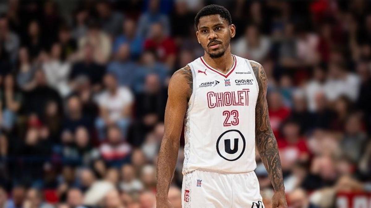 Chibuzo Agbo, en la temporada que tot just finalitza, amb la camiseta del Cholet