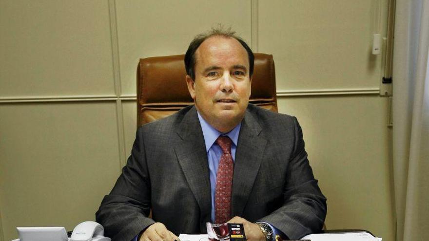 Rafael Romeo, expresidente de la CHE, abre una comisión sobre depuración en las Cortes