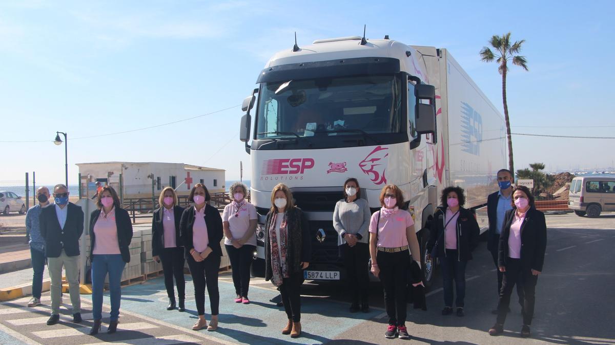 Autoridades, representantes de ESP Solutions y de Flamenco Rosa en la presentación de la  iniciativa.