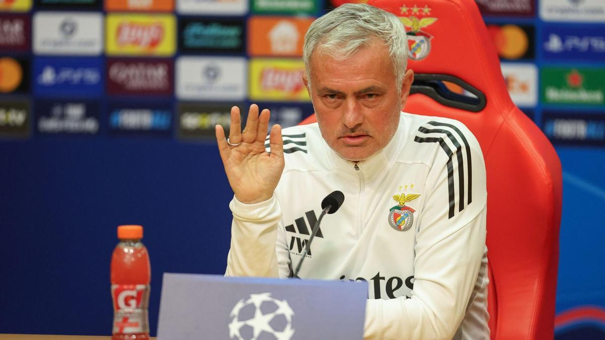 La rueda de prensa de José Mourinho previa al Benfica