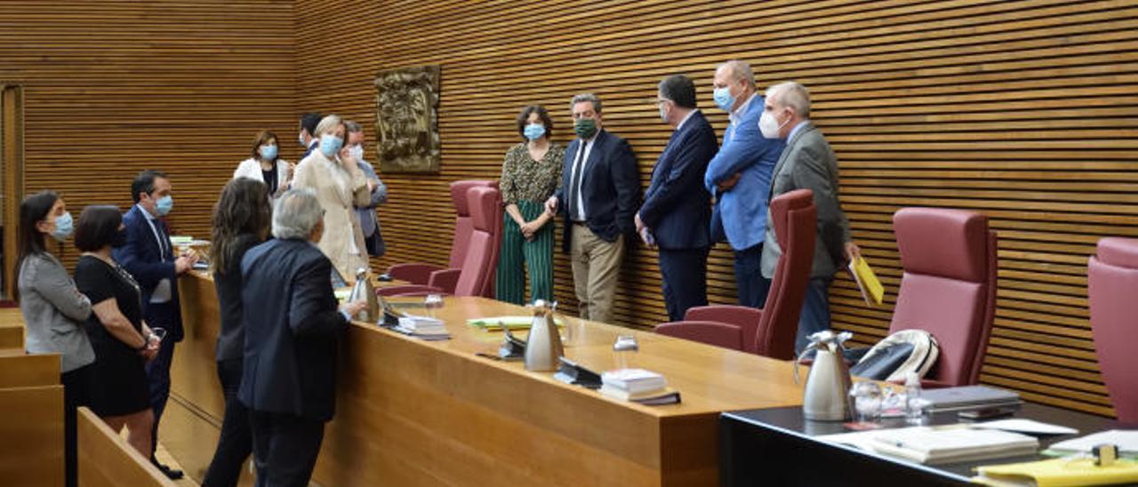 Alta tensión en las Cortes con un bronco debate de la Ley del Juego