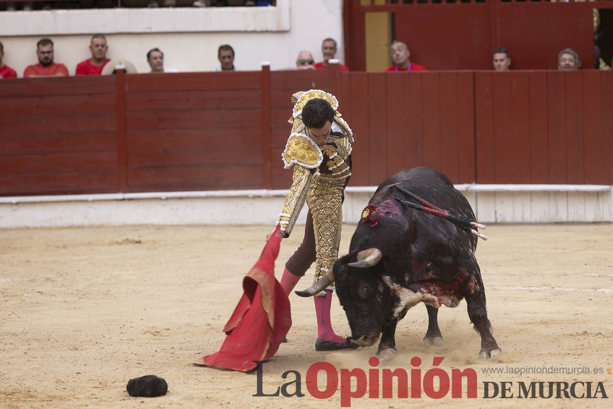 Tarde histórica en Abarán con la alternativa de José María Trigueros y el indulto de Tomás Rufo, junto a Castella salieron a hombros