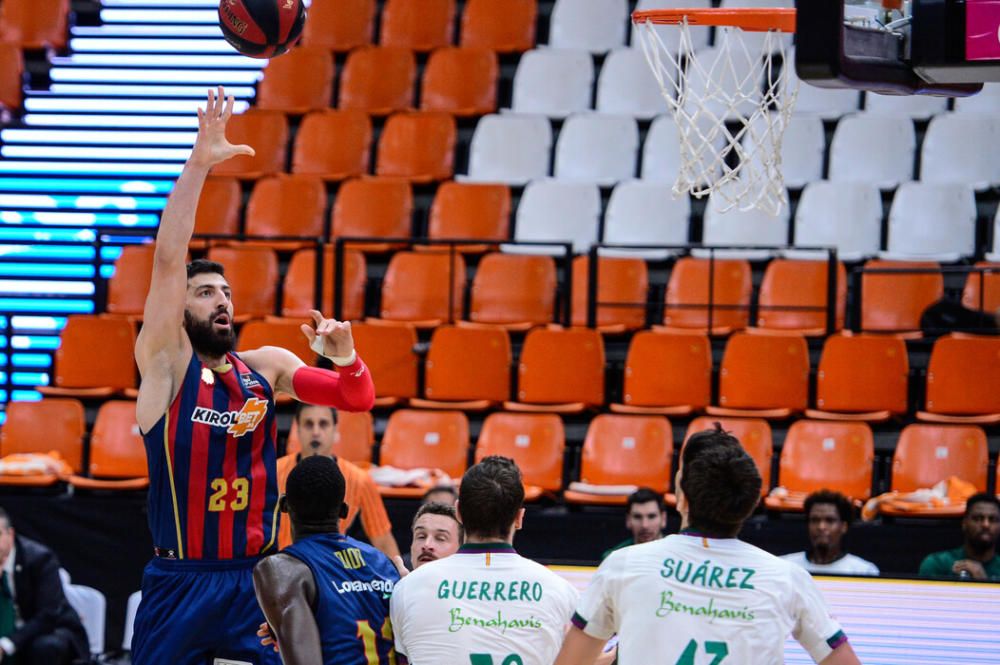 Las mejores imágenes del Baskonia-Unicaja en la Fase Final de la ACB