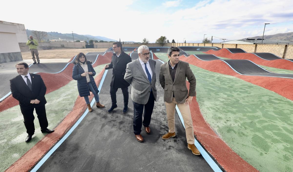 El presidente de la Diputación, Carlos Mazón, en la inauguración de las instalaciones deportivas de Cañada