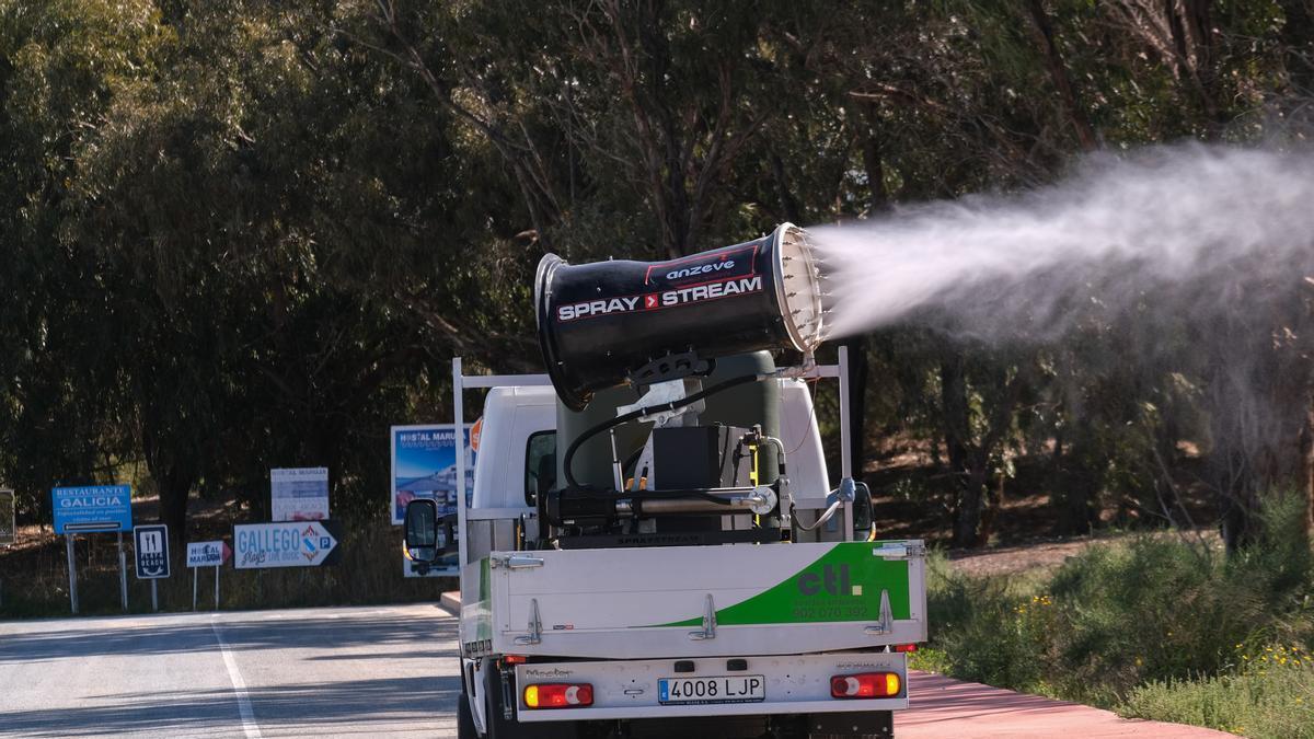 CAMPAÑA DE FUMIGACION DE MOSQUITOS EN LA MARINA