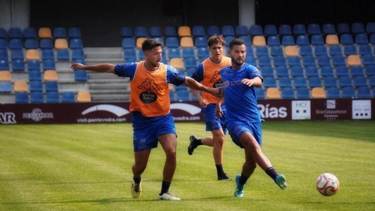 Imágenes de los primeros entrenamientos del equipo de Rubén Domínguez.
