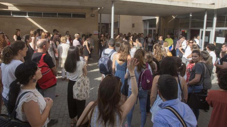 Los sindicatos presionan a Educación para hacer juntas las oposiciones de Secundaria y Primaria el año próximo