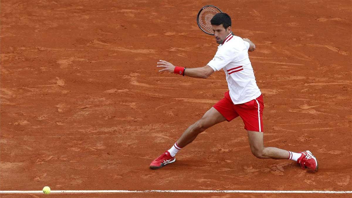 Evans da la campanada y elimina a Djokovic