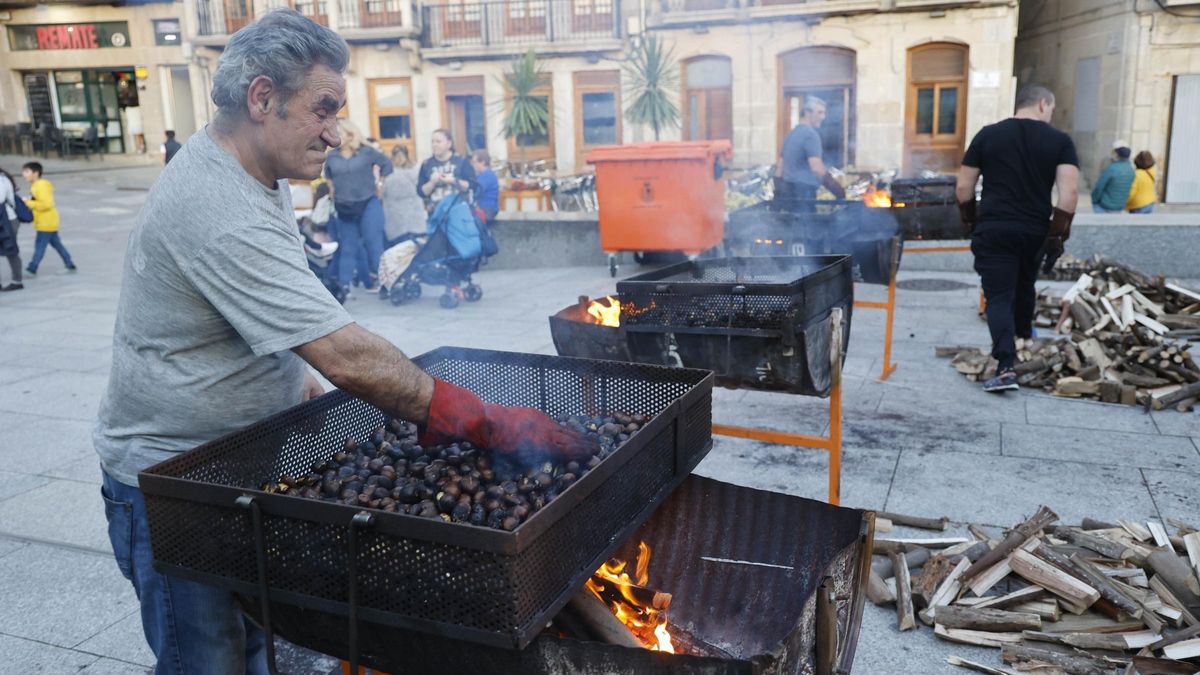 Foto de archivo de un magosto en la plaza de O Berbés de Vigo.