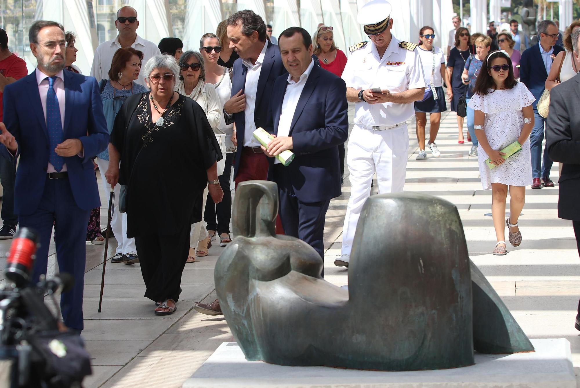 Inauguración de la exposición 'Caminantes en el puerto', en junio de 2017