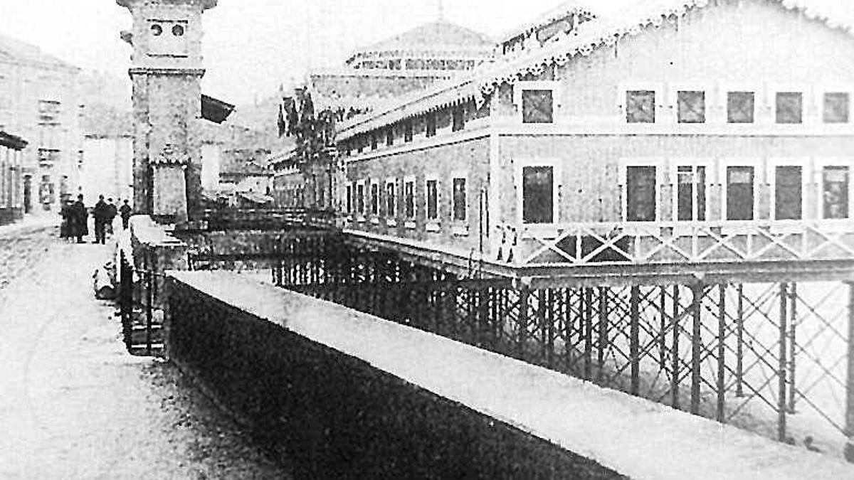 Antiguo establecimiento balneario de "Las Carolinas".