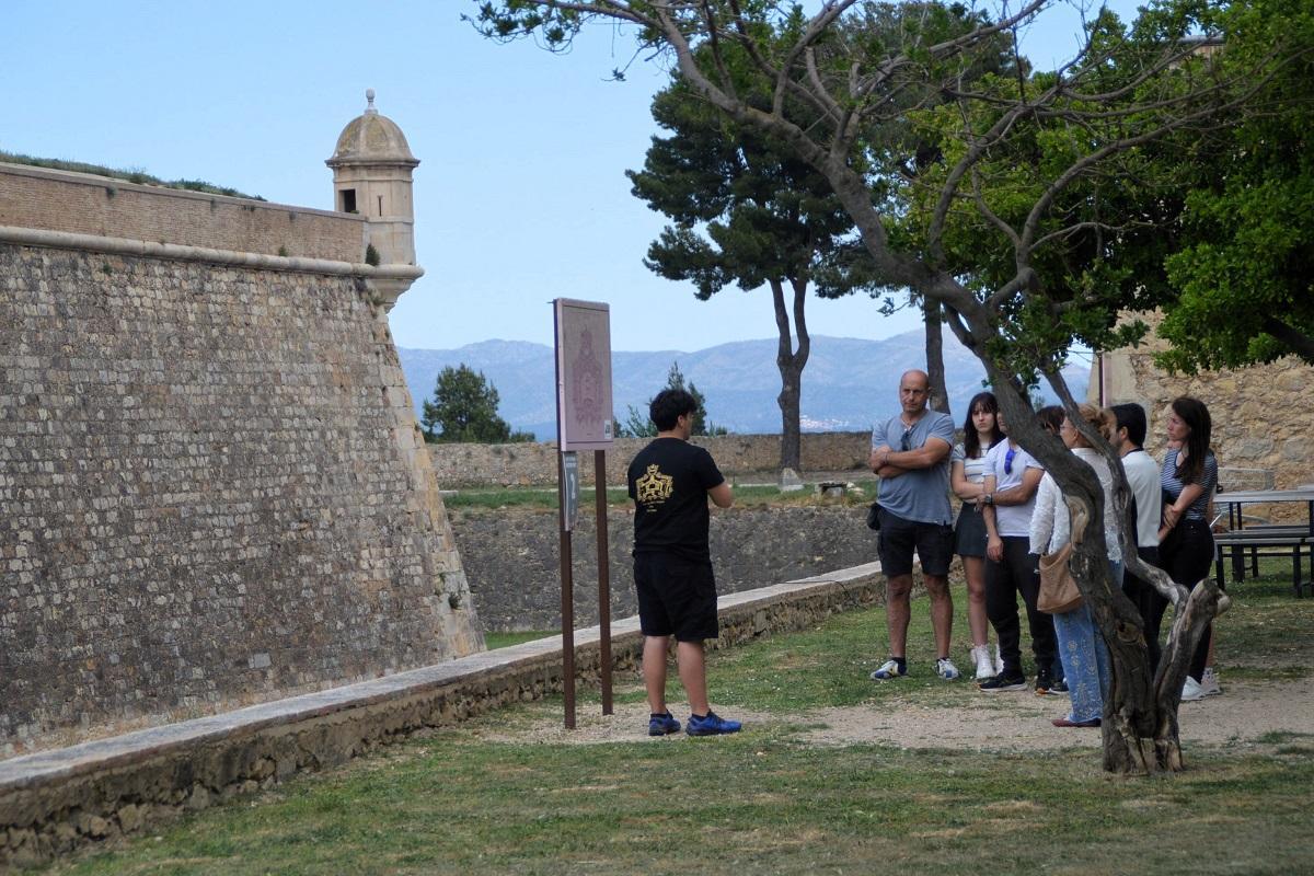 Visitants durant la jornada de portes obertes del passat diumenge.