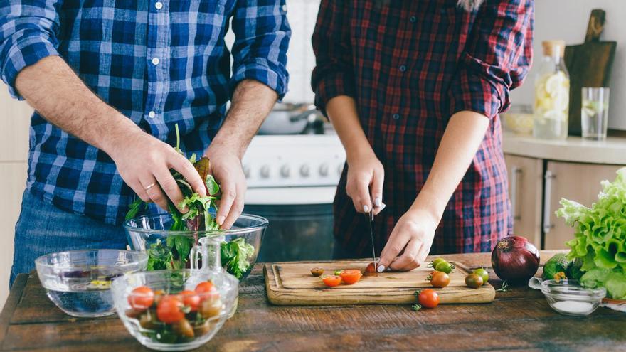 Tres ensaladas ligeras y fáciles de hacer para degustar este verano.