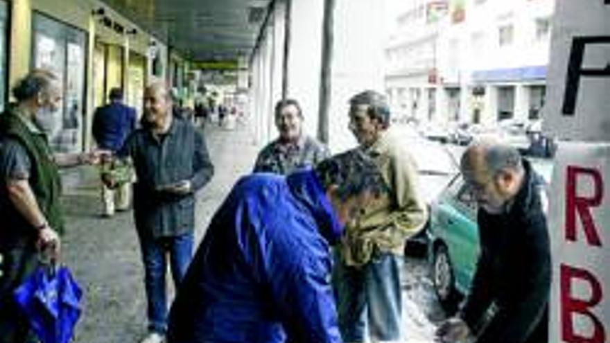 Parados de Badajoz realizarán una marcha hasta Mérida por Montijo