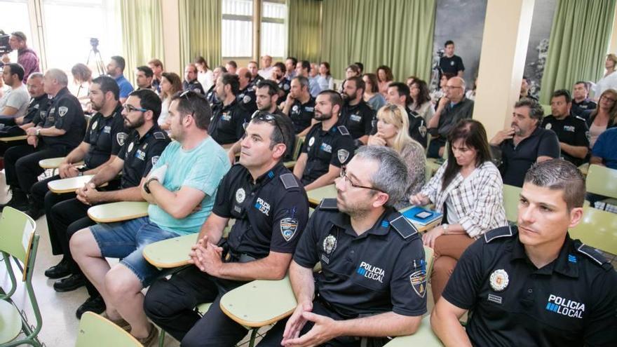 Varios policías tutores de Balears, en un acto celebrado ayer.