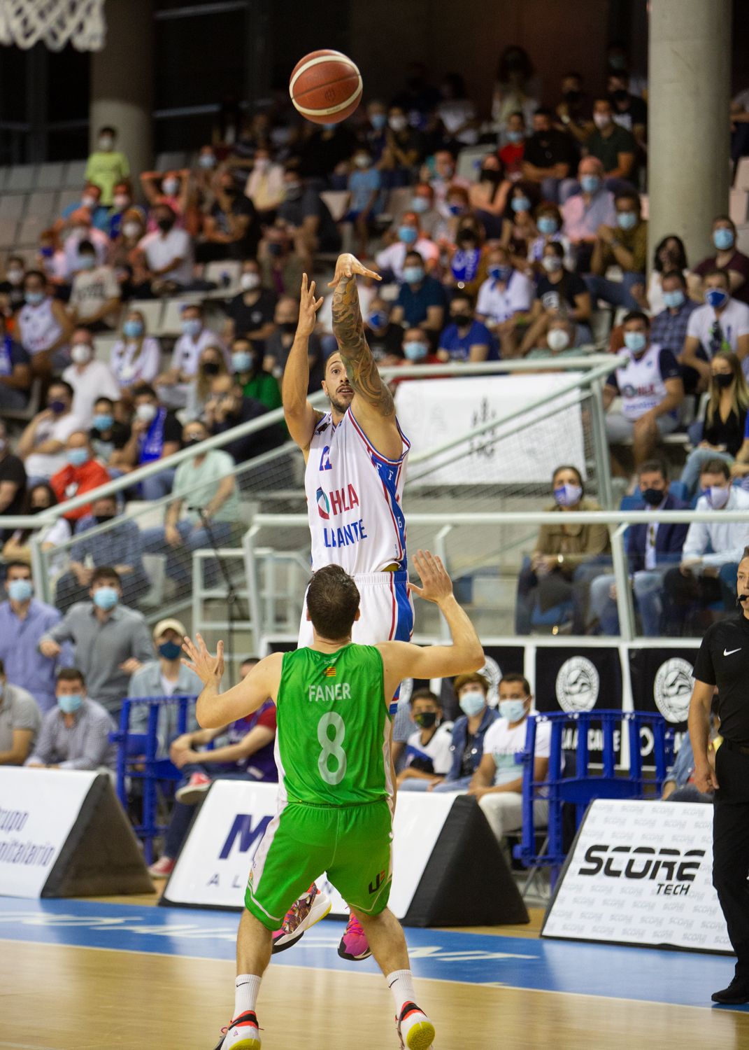 El HLA se impone al TAU Castelló por 71-66