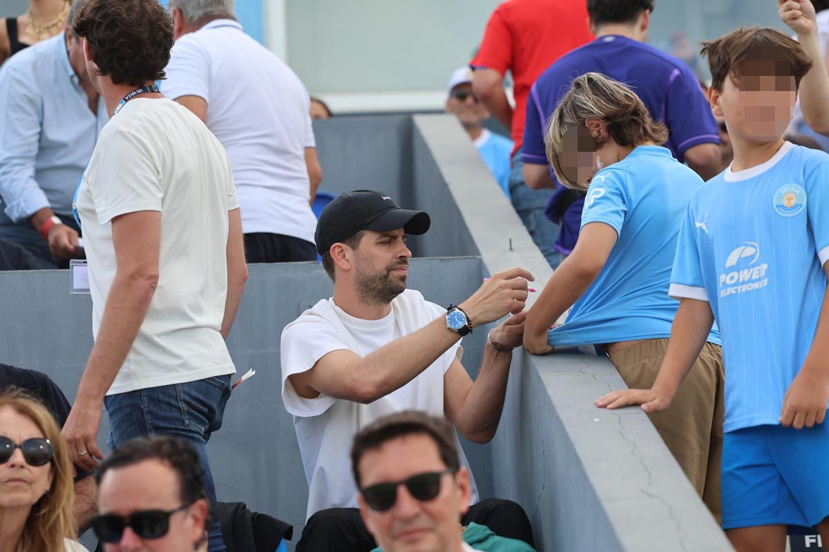 Galería: Piqué en Ibiza para ver el partido de la UD-Andorra