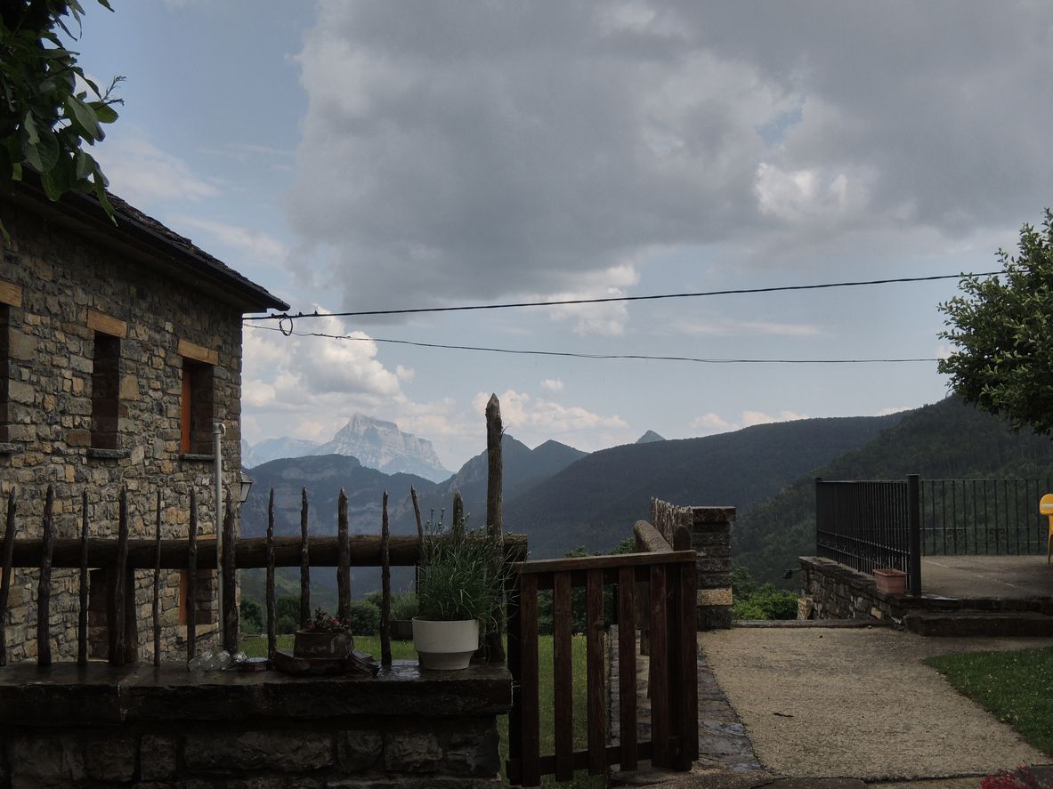 Las vistas desde Nerín son impresionantes
