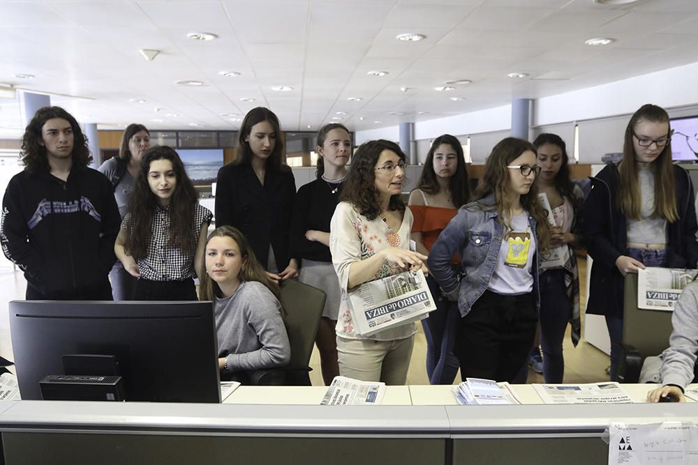 Estudiantes de cinco países visitan Diario de Ibiza
