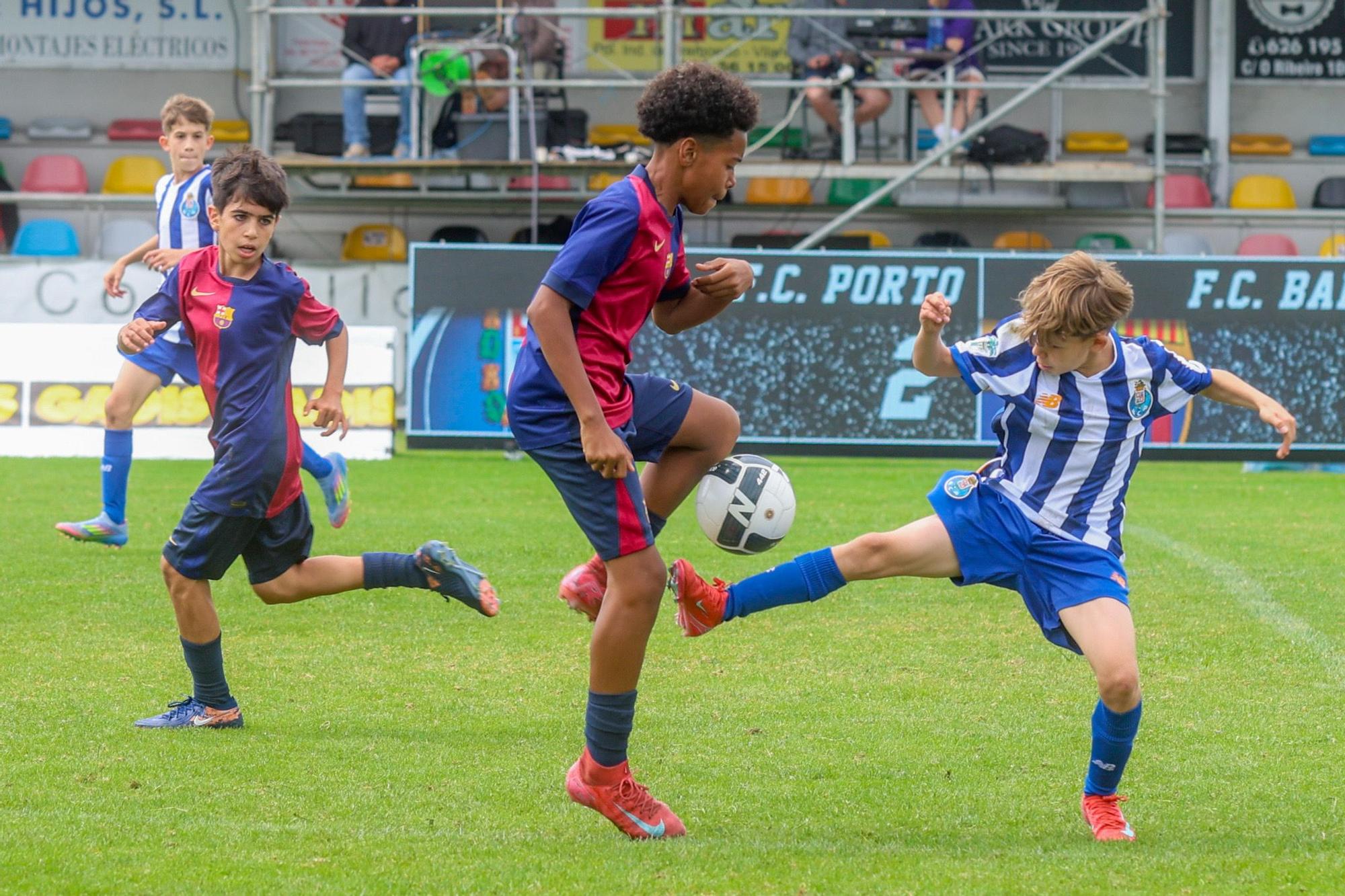 El Porto se lleva el primer título de Arousa Fútbol 7 a Portugal