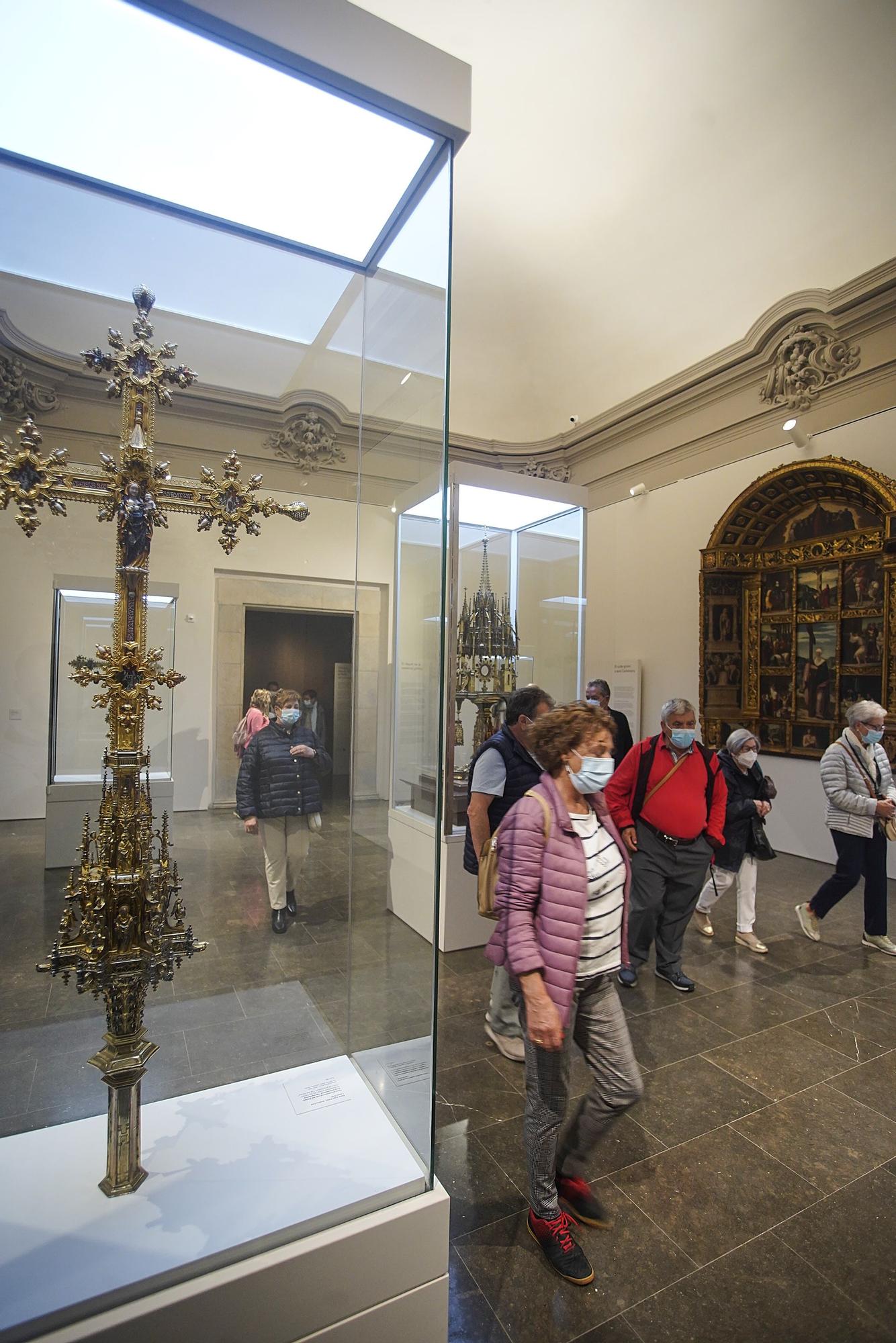 La reforma del museu porta els visitants de la Catedral fins al Tresor i el Tapís