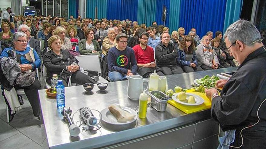 Una de les sessions del curs de cuina Monacal, a Món Sant Benet