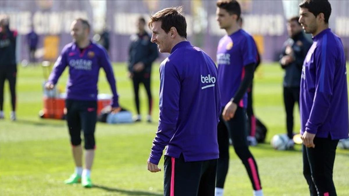 Messi, Iniesta, Suárez y Bartra se entrenan en Sant Joan Despí