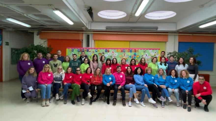 Los docentes que llevaron a cabo la actividad en el CEIP Don José Marín de Cieza.