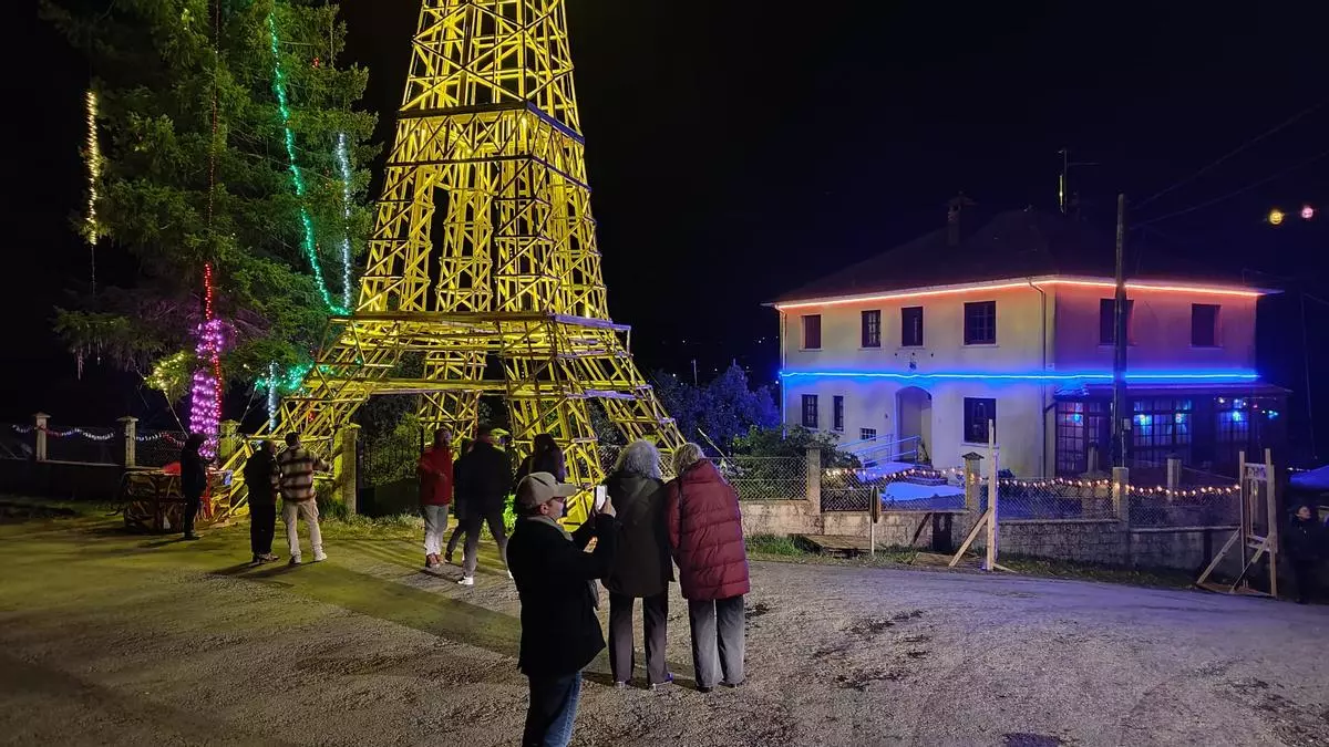 La Torre Eiffel de Cuntis, en venta por 30.000 euros