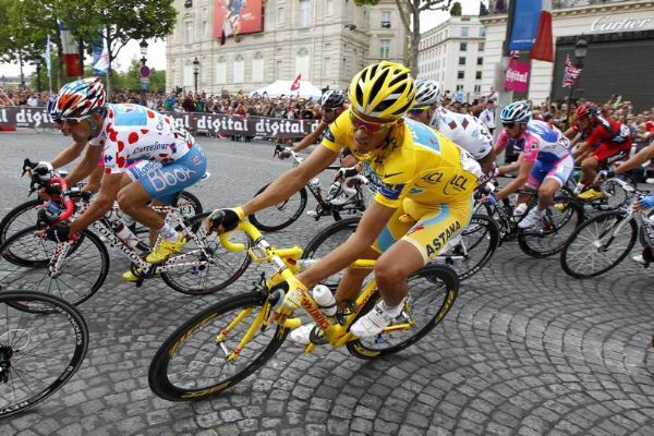 Contador, campeón del Tour de Francia