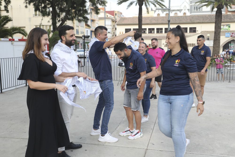 Pregón y puesta del pañuelo oficial de las fiestas de Sagunt