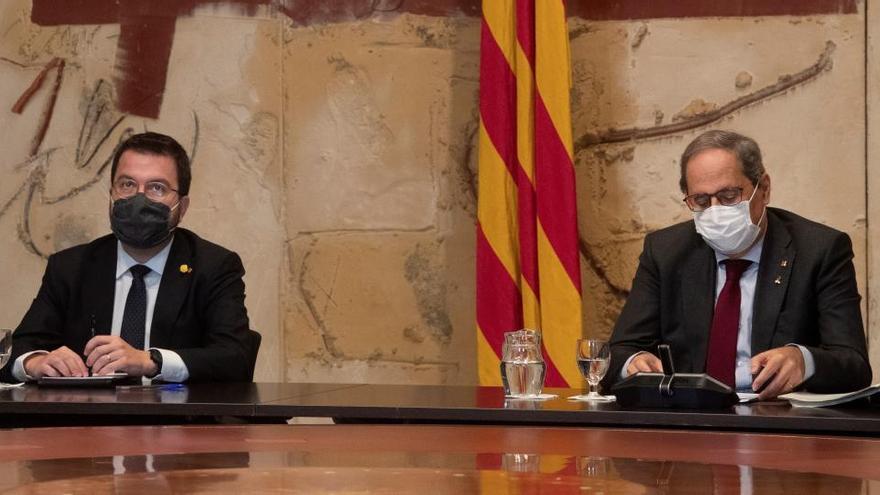 Pere Aragonès i Quim Torra, ahir, durant la reunió extraordinària del Govern |