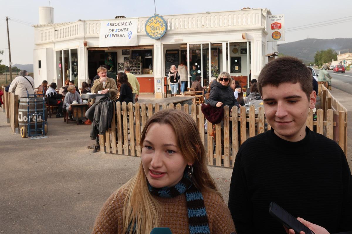 Todas las imágenes de la presentación de la asociación juvenil de Ibiza en Can Jordi