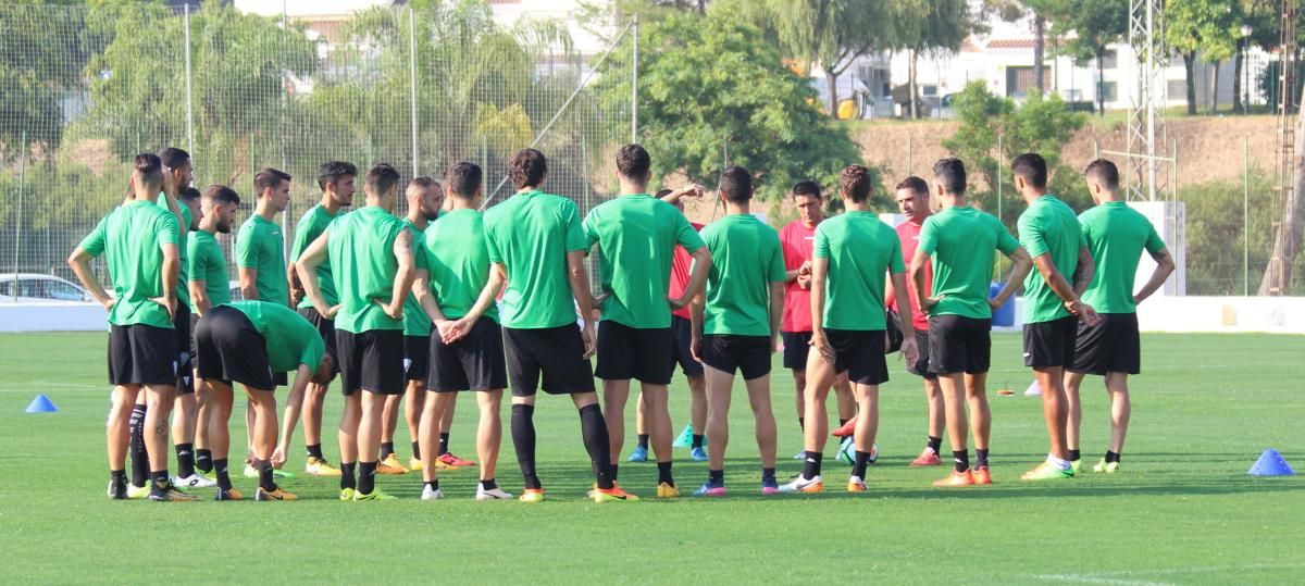 FOTOGALERÍA / Imágenes del primer entrenamiento del Córdoba en Benahavís