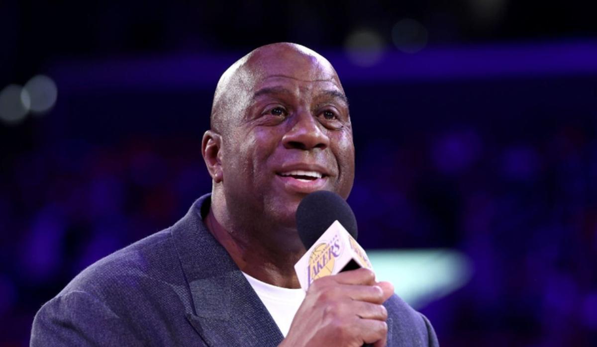 Magic asegura que conoce a los nuevos propietarios y que lucharán por más títulos de la NBA