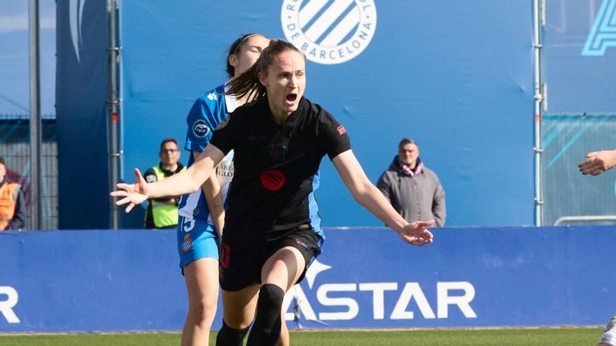 Graham: "Ellas no querían jugar a fútbol, entran al partido para pegar hostias"